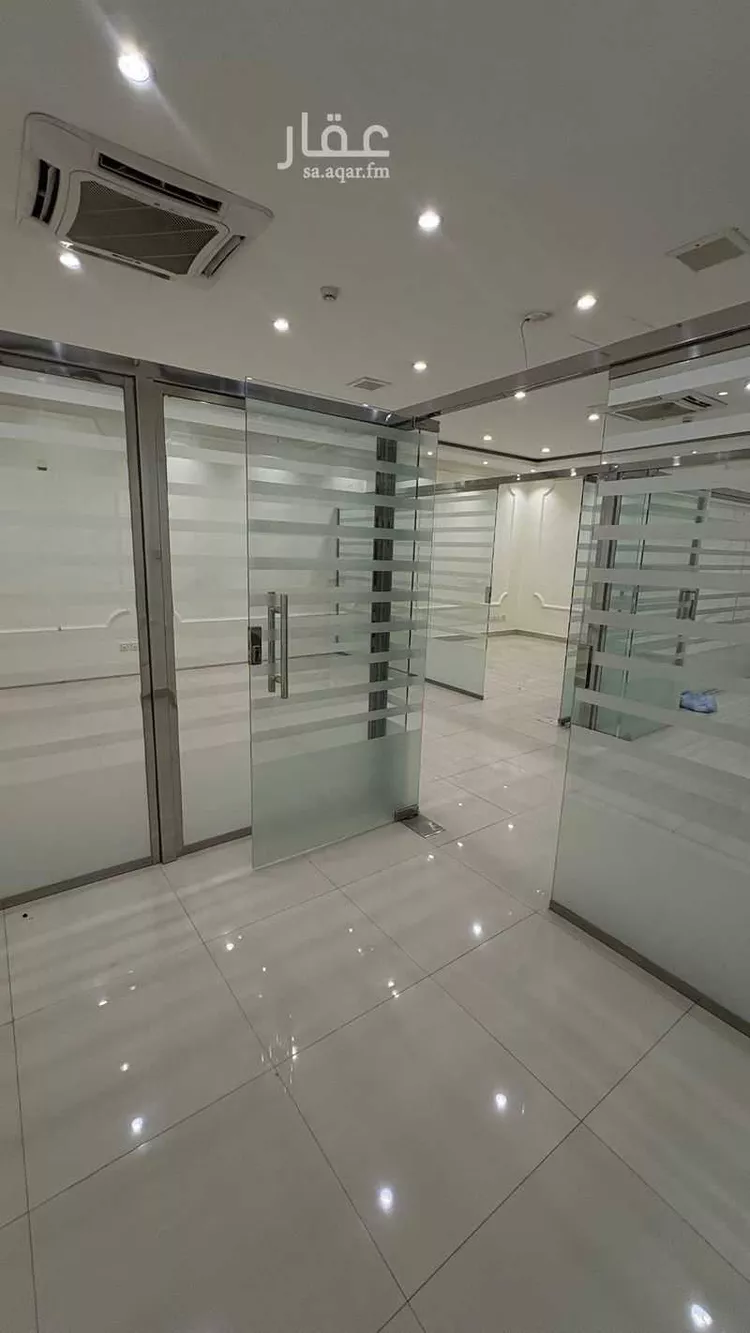 Commercial Office for Rent in Riyadh Al Olaya
