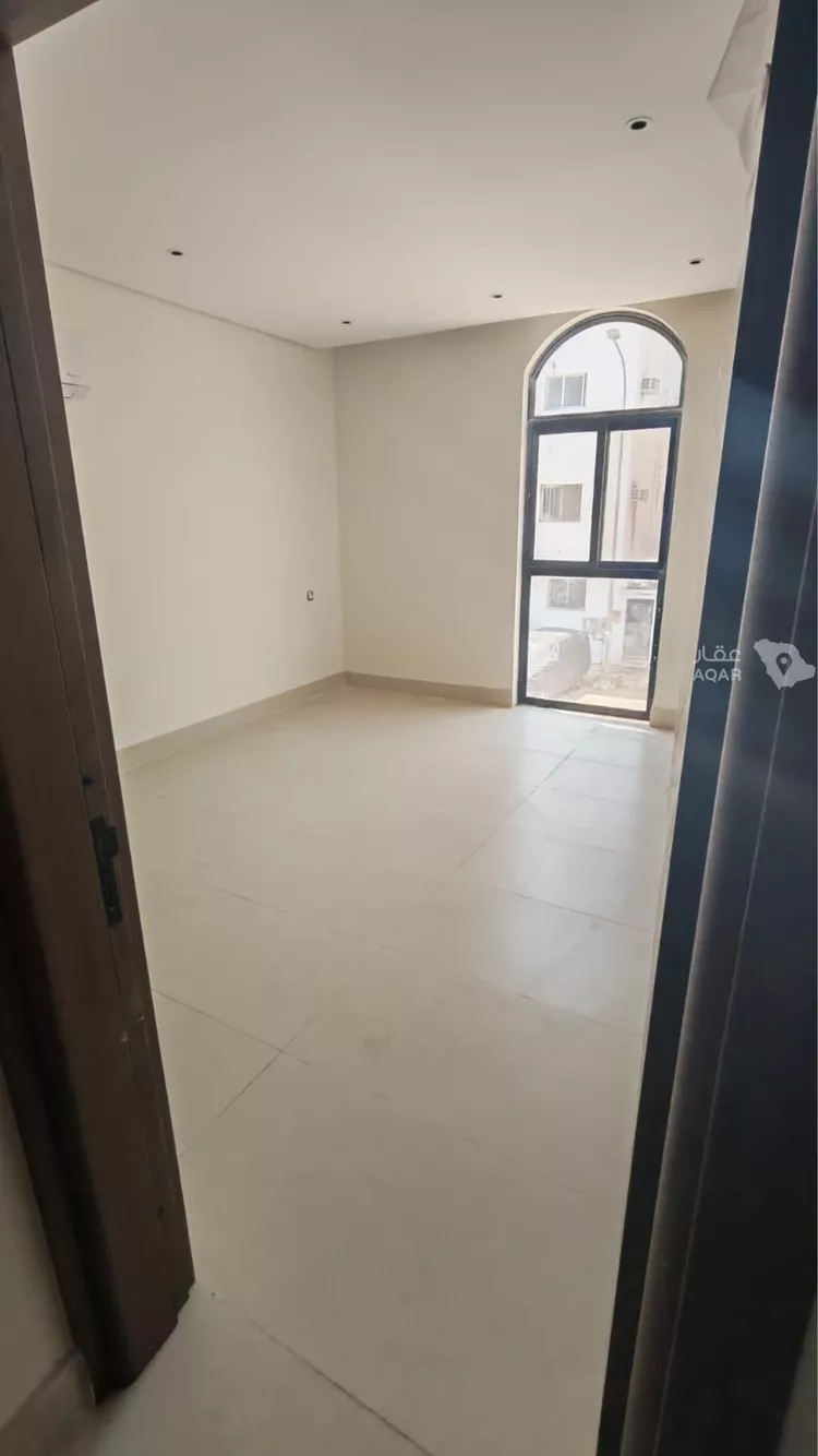 عمارة للبيع في شارع ابها, حي الثقبة, مدينة الخبر, المنطقة الشرقية