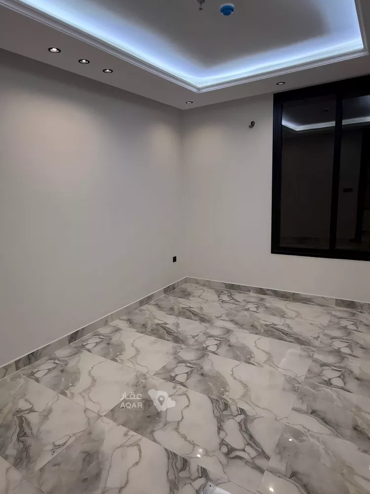 شقة للبيع في شارع دبسان, حي هجر, مدينة الدمام, المنطقة الشرقية 8