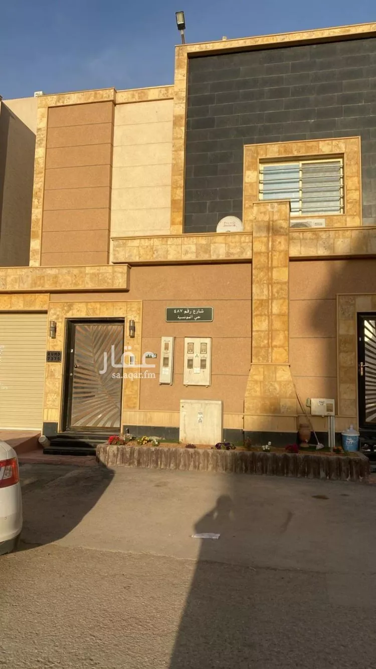 Villa for Sale in Riyadh Al Munsiyah 9