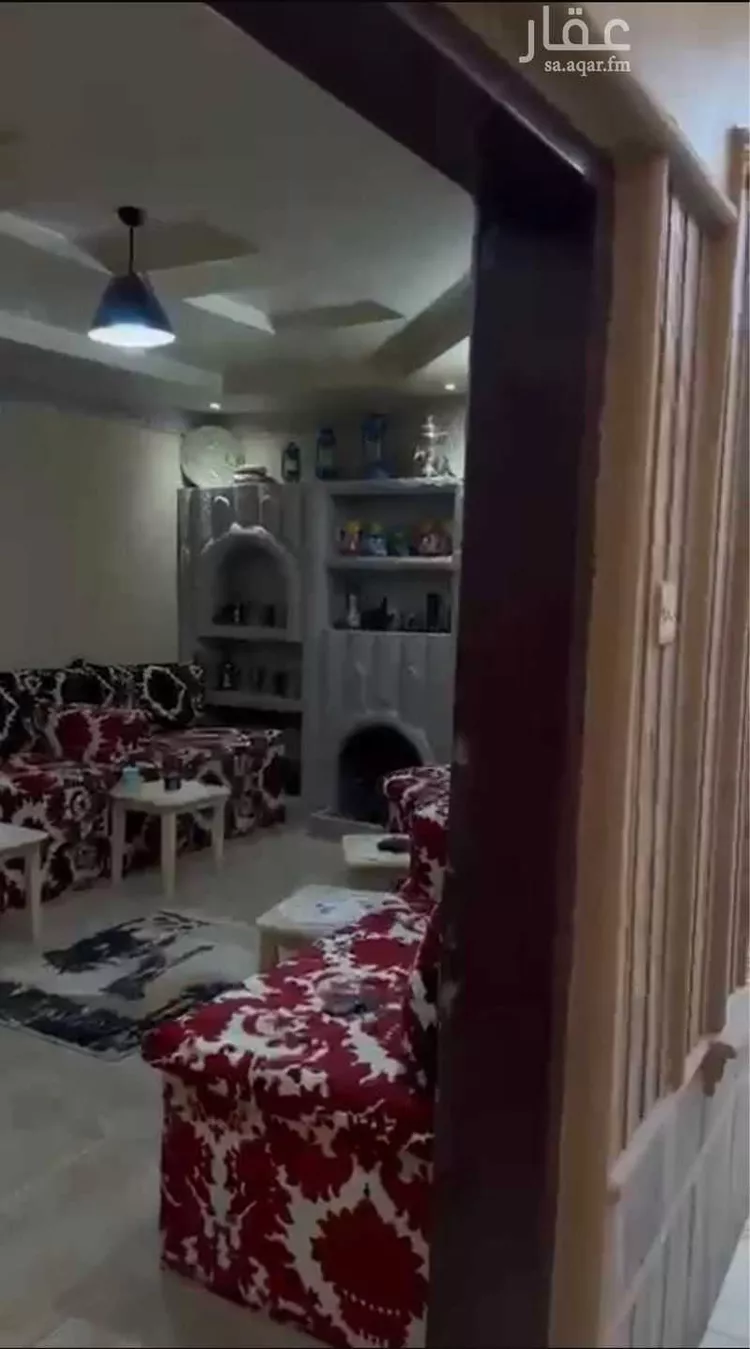 فيلا للبيع في شارع احمد بن قاسم, حي إشبيلية, مدينة الرياض, منطقة الرياض صورة 3