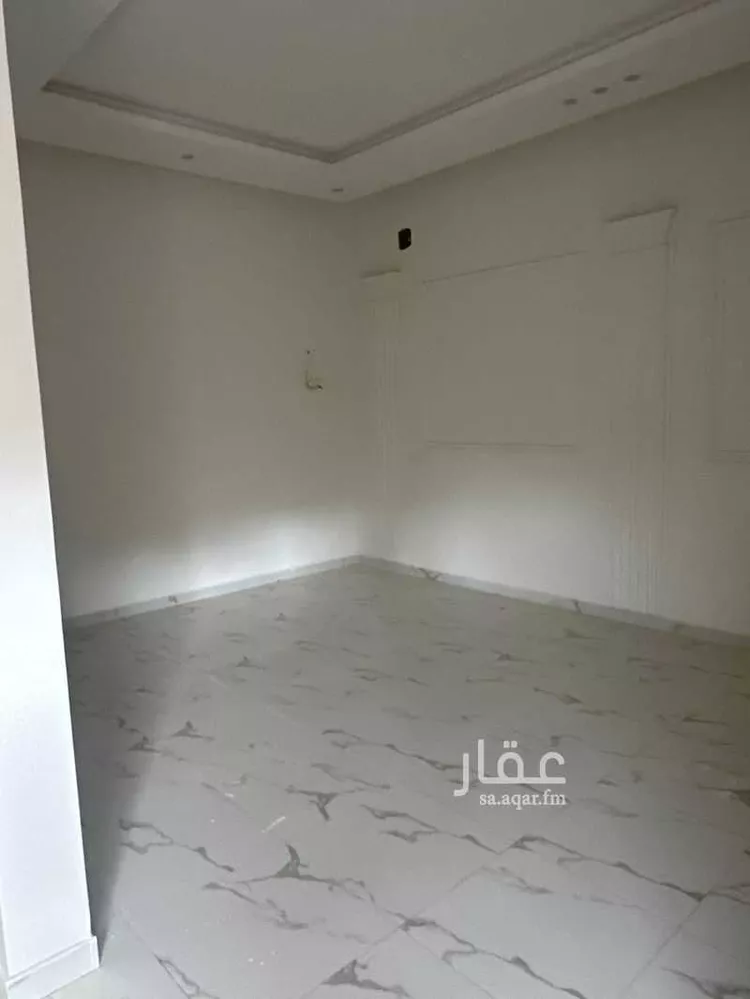 فيلا للإيجار في شارع علي بن سلامة اللخمي, حي بدر, مدينة الرياض, منطقة الرياض 1 صورة