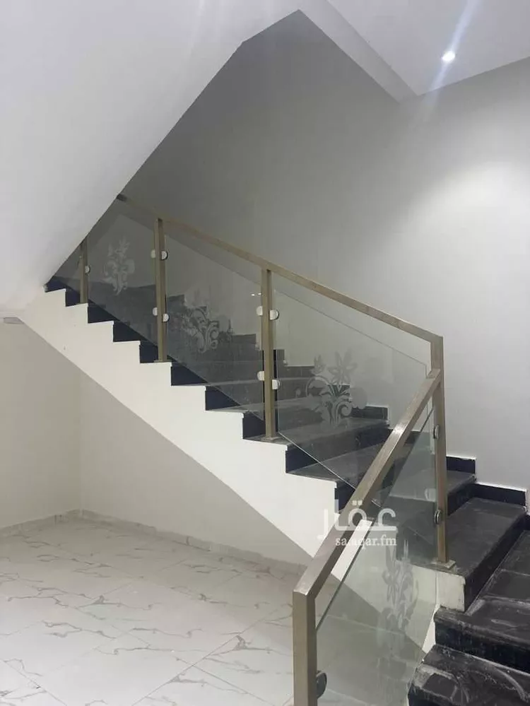 فيلا للإيجار في شارع علي بن سلامة اللخمي, حي بدر, مدينة الرياض, منطقة الرياض صورة 5