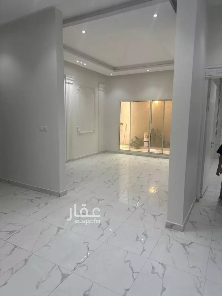 فيلا للإيجار في شارع علي بن سلامة اللخمي, حي بدر, مدينة الرياض, منطقة الرياض صورة 3