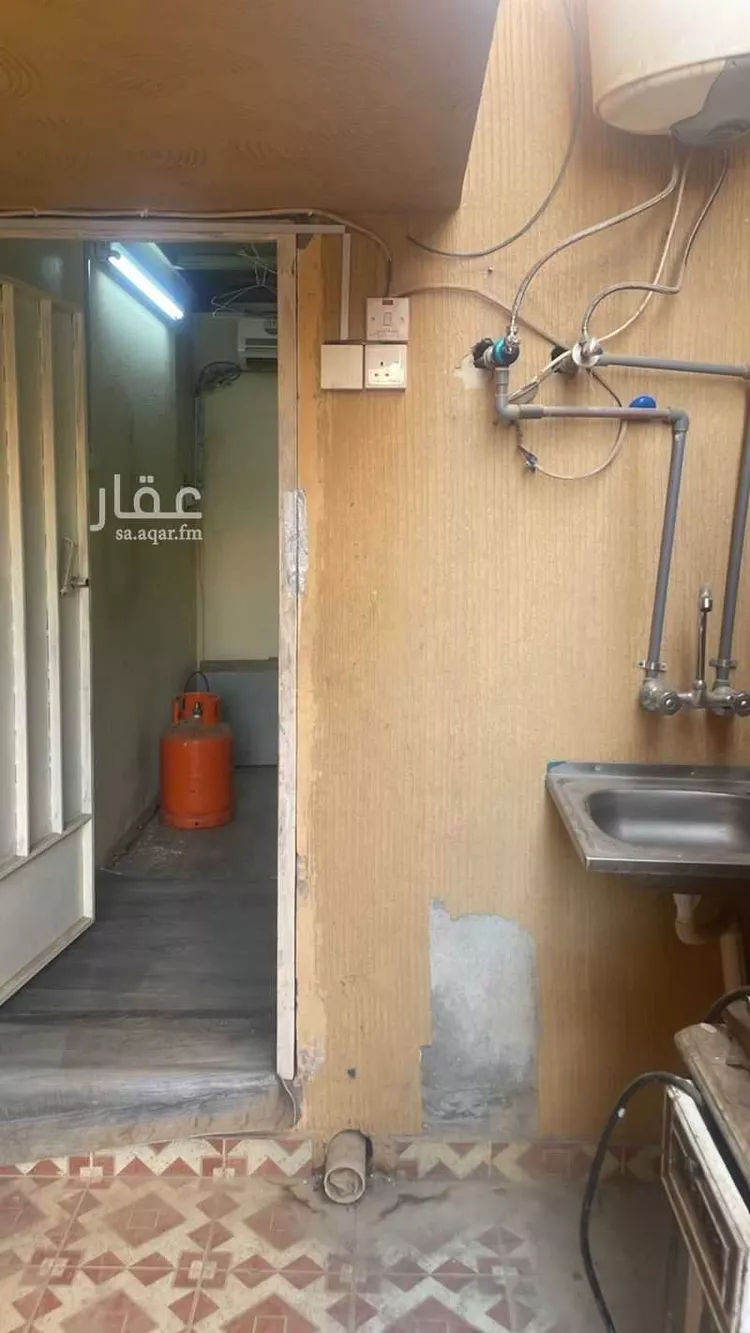 Room for Rent in Ad Diriyah Al Khalidiyah صورة 4