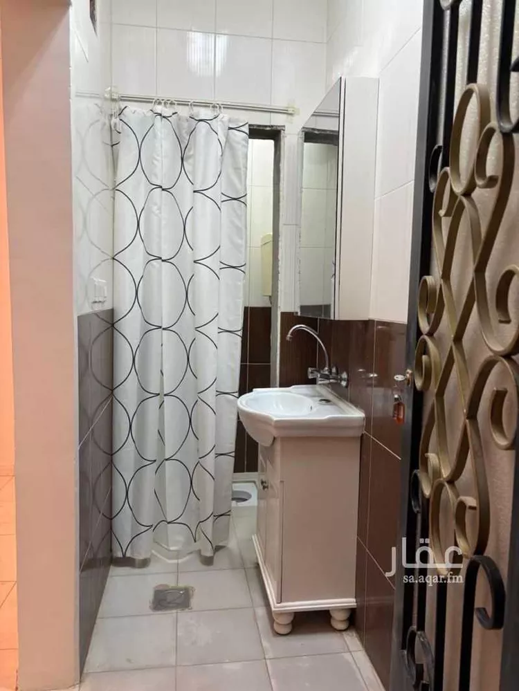 غرفة للإيجار في شارع بللسمر, حي عرقة, مدينة الرياض, منطقة الرياض صورة 2