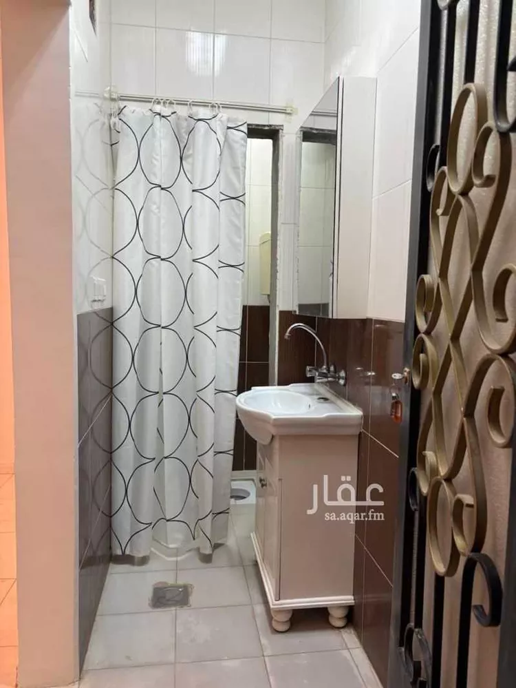 غرفة للإيجار في شارع بللسمر, حي عرقة, مدينة الرياض, منطقة الرياض صورة 3