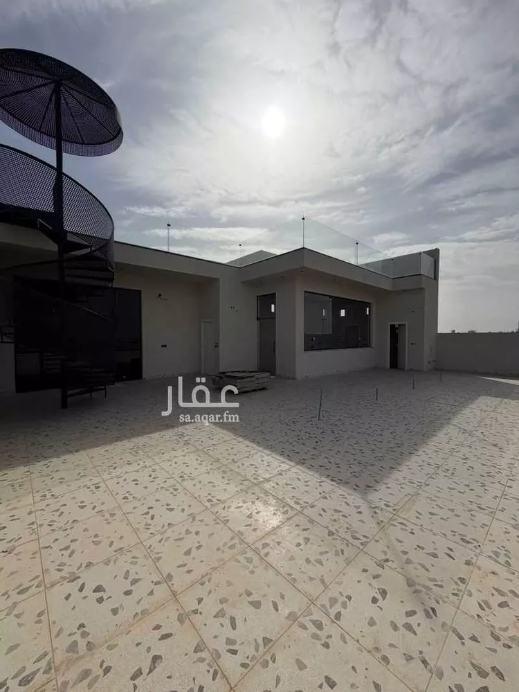 عمارة للإيجار في شارع الطريق الدائري الداخلي - الضلع الشرقي, حي الملك خالد, مدينة عنيزة, منطقة القصيم