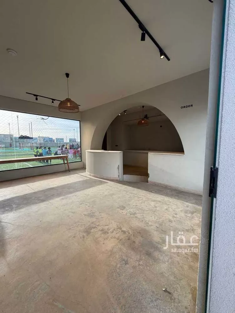 محل للإيجار في شارع أبي بكر الصديق, حي المصيف, مدينة عنيزة, منطقة القصيم صورة 2