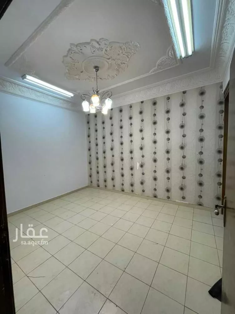 شقة للإيجار في شارع عبدالله بن العباس, حي الأشرفية, مدينة عنيزه, منطقة القصيم صورة 2