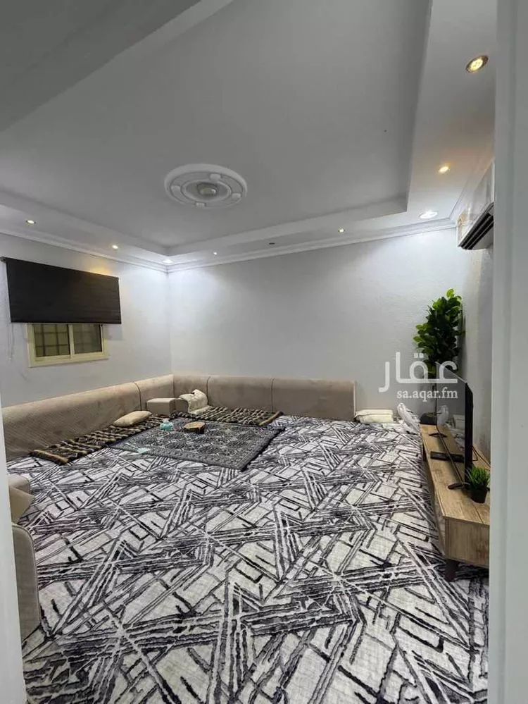 فيلا للإيجار في شارع فرعي, حي الأشرفية, مدينة عنيزة, منطقة القصيم صورة 3