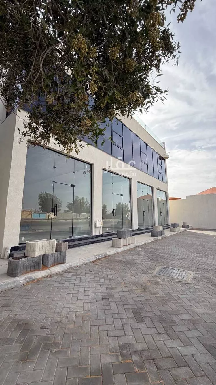 عمارة للإيجار في شارع الطريق الدائري الداخلي - الضلع الشرقي, حي الملك خالد, مدينة عنيزة, منطقة القصيم صورة 4