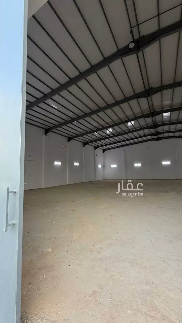 Warehouse for Rent in Unayzah Warehouses Area صورة 3