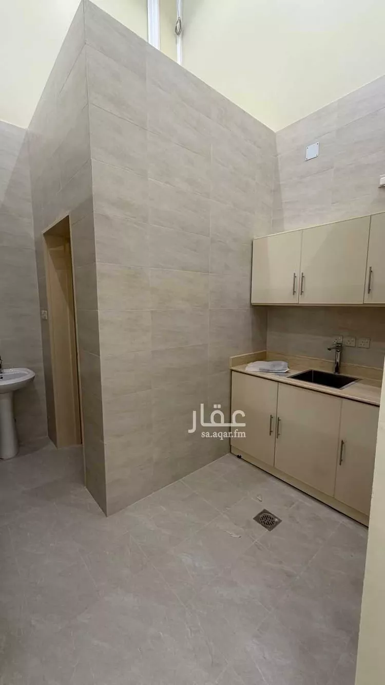 Shop for Rent in Unayzah Al Manar صورة 4