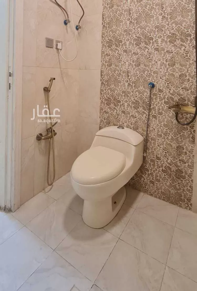 فيلا للبيع في شارع غزوة غطفان, حي بدر, مدينة الرياض, منطقة الرياض صورة 5