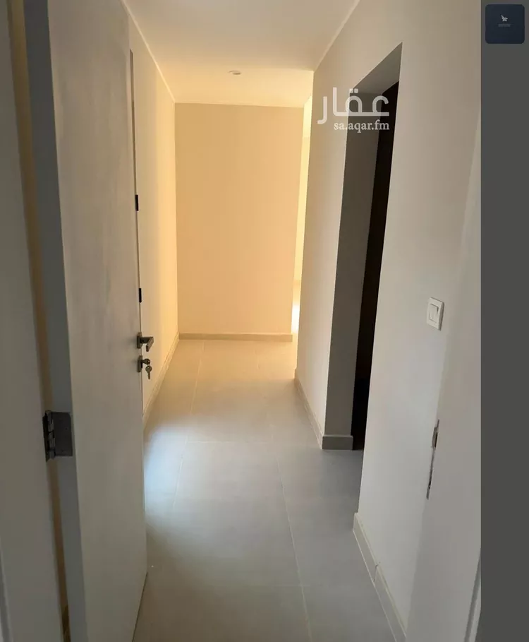 فيلا للإيجار في شارع حارثة بن وهب الخزاعي, حي مطار الملك خالد الدولي, مدينة الرياض, منطقة الرياض 9