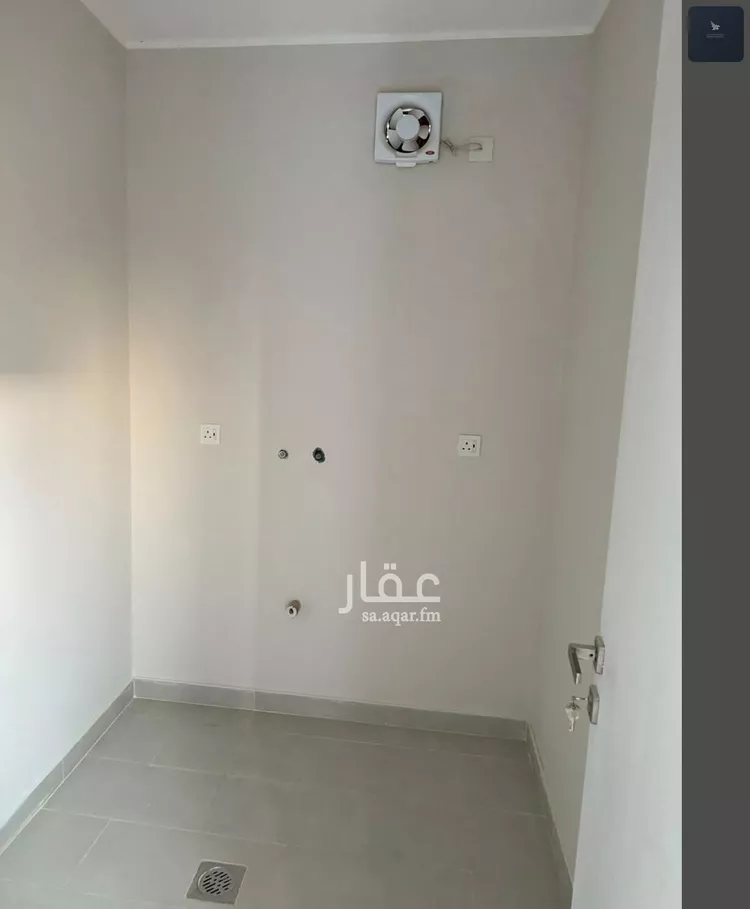 فيلا للإيجار في شارع حارثة بن وهب الخزاعي, حي مطار الملك خالد الدولي, مدينة الرياض, منطقة الرياض 12