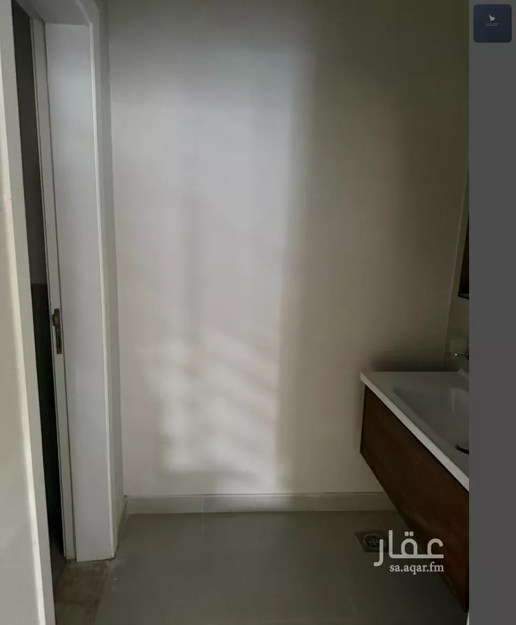 فيلا للإيجار في شارع حارثة بن وهب الخزاعي, حي مطار الملك خالد الدولي, مدينة الرياض, منطقة الرياض 21