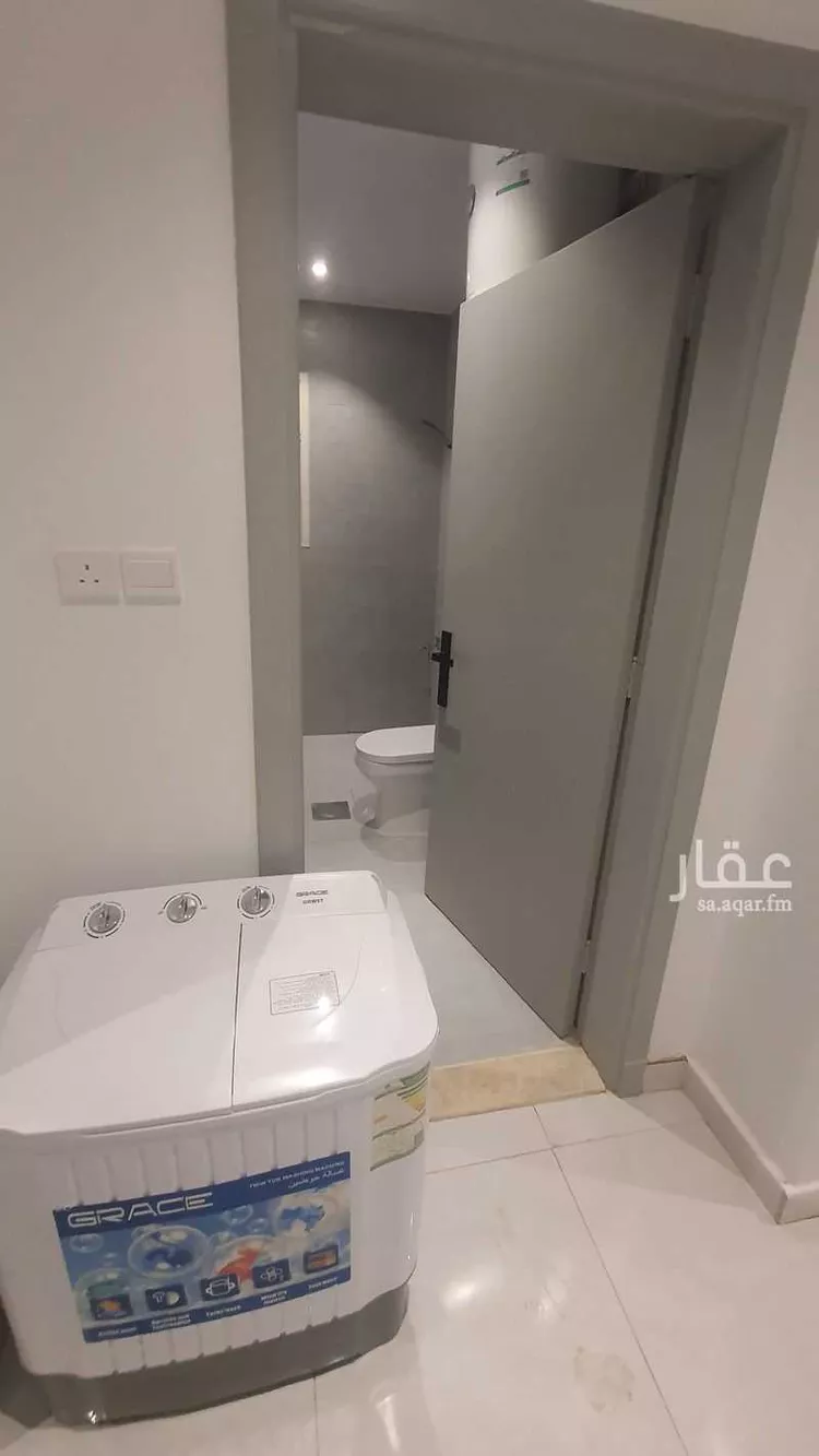 شقة للإيجار في شارع مكة المكرمة, حي الوزارات, مدينة الرياض, منطقة الرياض 7