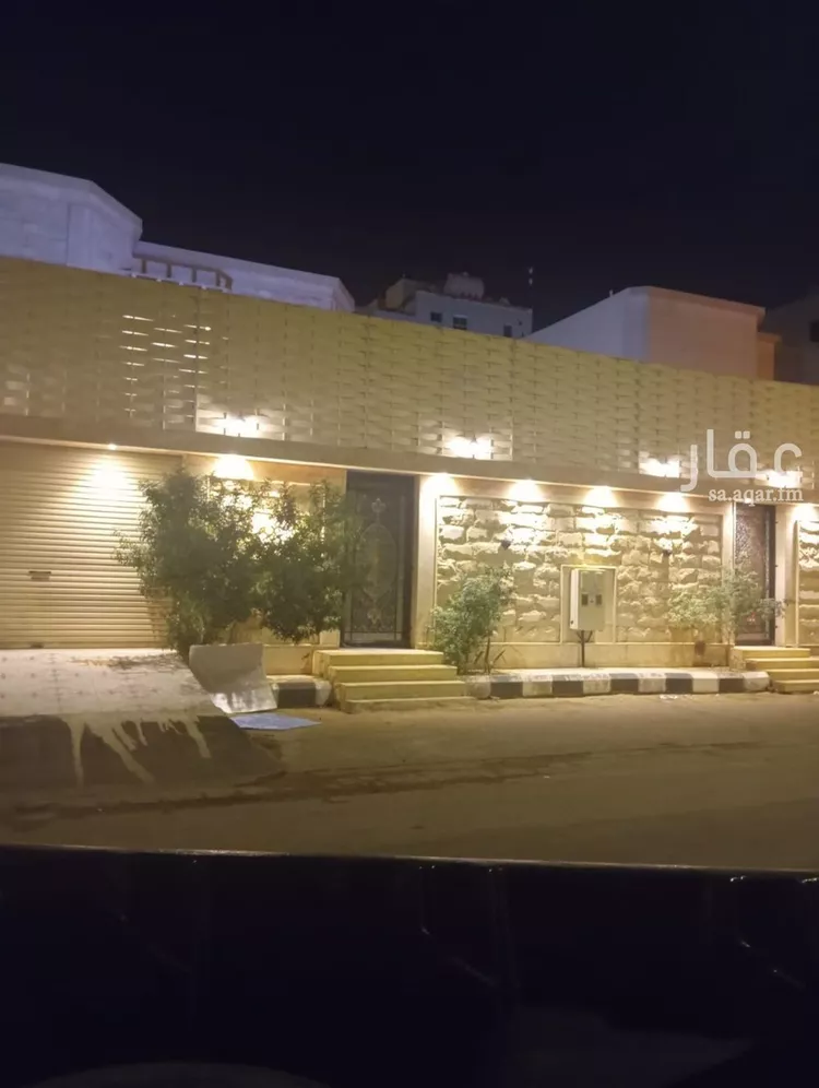 فيلا للبيع في شارع بدر 11, حي بدر, مدينة سكاكا, منطقة الجوف صورة 3