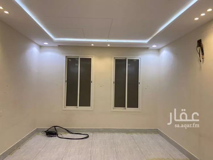 Floor for Sale in Riyadh Okaz 13