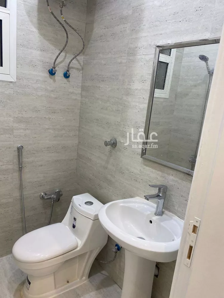 Floor for Sale in Riyadh Okaz 25