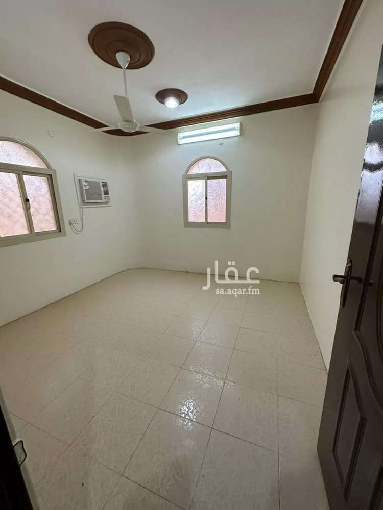 عمارة للبيع في شارع رزين ابن مالك ابن سلمة, حي السلامة, مدينة محائل, منطقة عسير 14