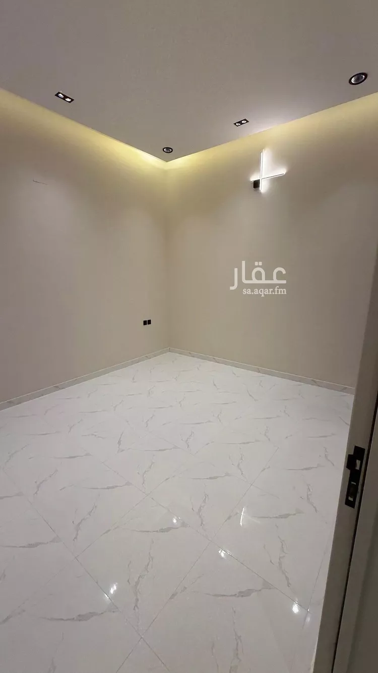 دور للبيع في شارع يزيد بن ابي سفيان, حي نوارة, مدينة المزاحمية, منطقة الرياض 6