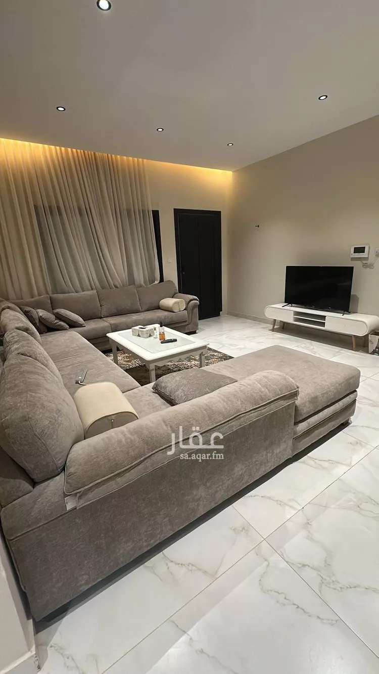 شقة للبيع في شارع النفيضة, حي الأخضر, مدينة تبوك, منطقة تبوك