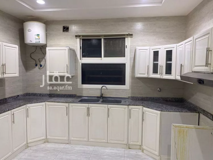 Floor for Sale in Riyadh Okaz 11