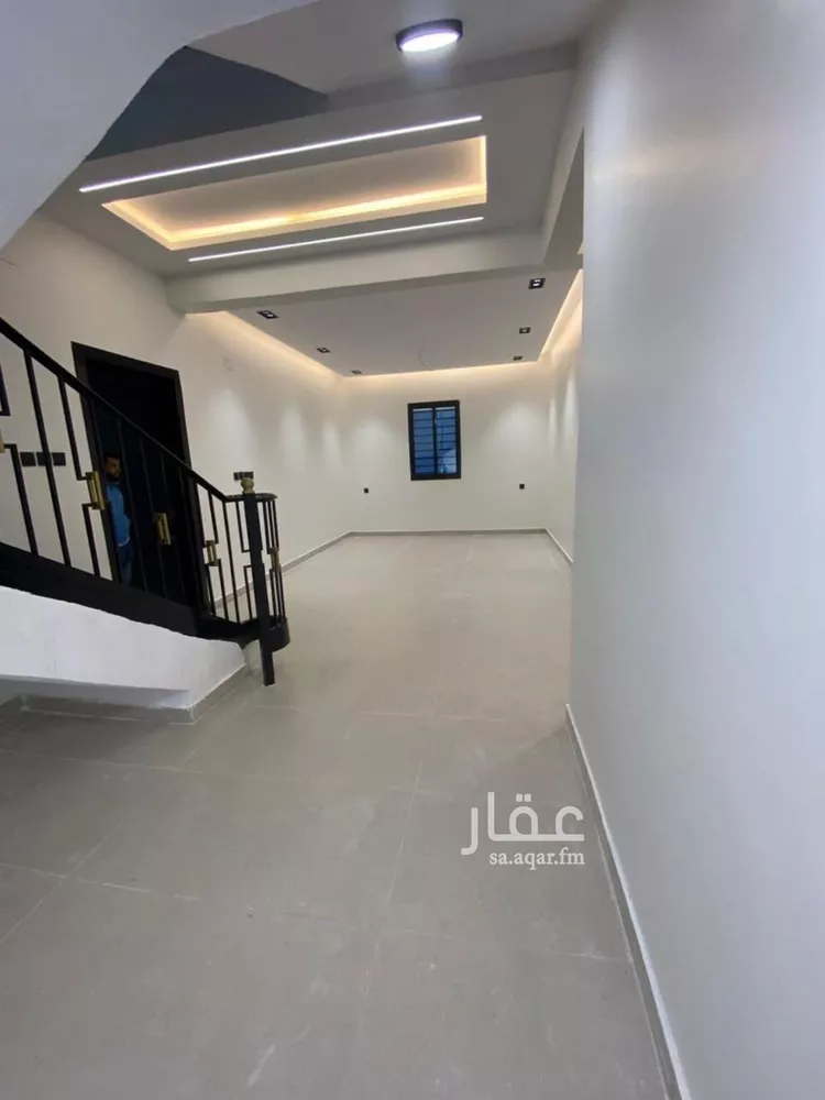 دور للبيع في شارع عبدالرحمن الزواوي, حي الزهور, مدينة أبها, منطقة عسير 7
