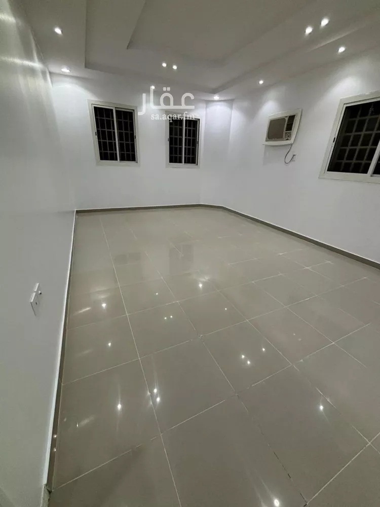 شقة للبيع في شارع الشهاب الربيعي, حي الحلقة الغربية, مدينة الطائف, منطقة مكة المكرمة