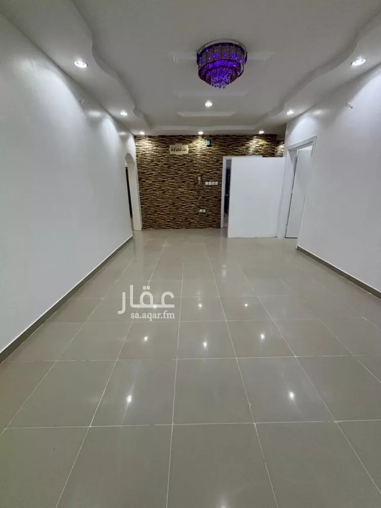 شقة للبيع في شارع الشهاب الربيعي, حي الحلقة الغربية, مدينة الطائف, منطقة مكة المكرمة صورة 2