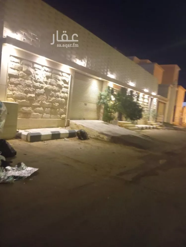 فيلا للبيع في شارع بدر 11, حي بدر, مدينة سكاكا, منطقة الجوف