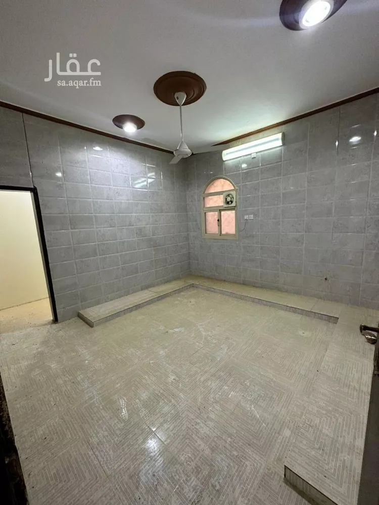 عمارة للبيع في شارع رزين ابن مالك ابن سلمة, حي السلامة, مدينة محائل, منطقة عسير 20