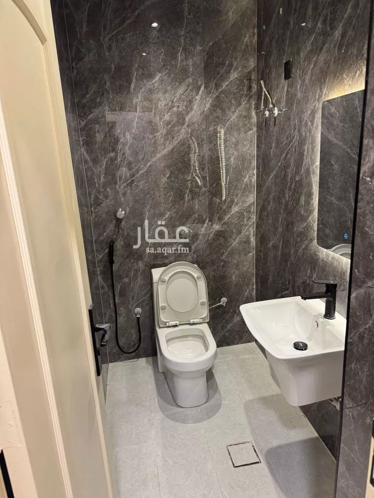 شقة للبيع في شارع خزام, حي الملك عبدالله, مدينة الرياض, منطقة الرياض صورة 3