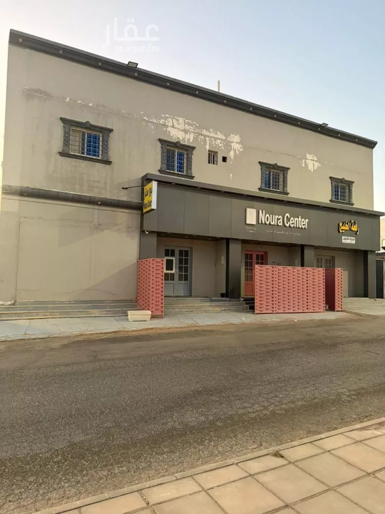عمارة للبيع في شارع ابو يحيى بن صهيب, حي ضاحية الملك فهد, مدينة عرعر, منطقة الحدود الشماليه صورة 4