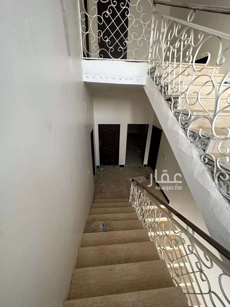 عمارة للبيع في شارع رزين ابن مالك ابن سلمة, حي السلامة, مدينة محائل, منطقة عسير 7