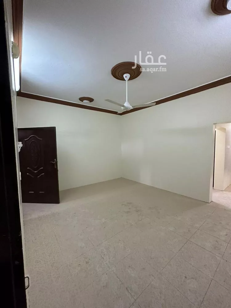 عمارة للبيع في شارع رزين ابن مالك ابن سلمة, حي السلامة, مدينة محائل, منطقة عسير 10