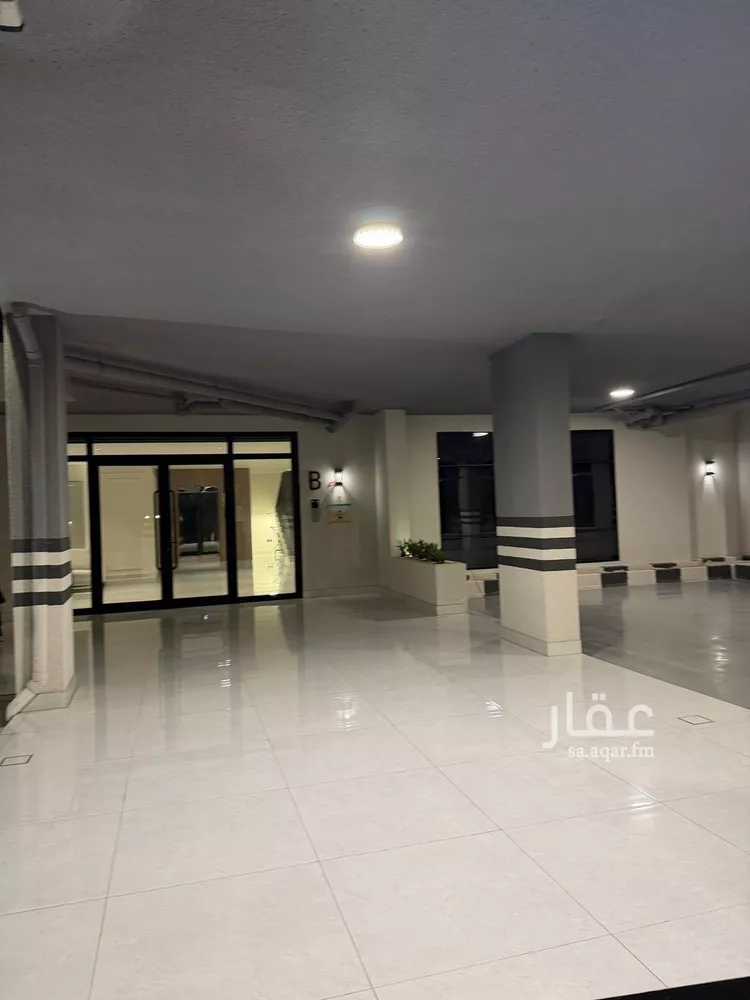 شقة للبيع في شارع 12.  شقة, حي الحمراء, مدينة الخبر, المنطقة الشرقية