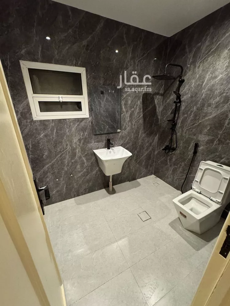 شقة للبيع في شارع خزام, حي الملك عبدالله, مدينة الرياض, منطقة الرياض صورة 5