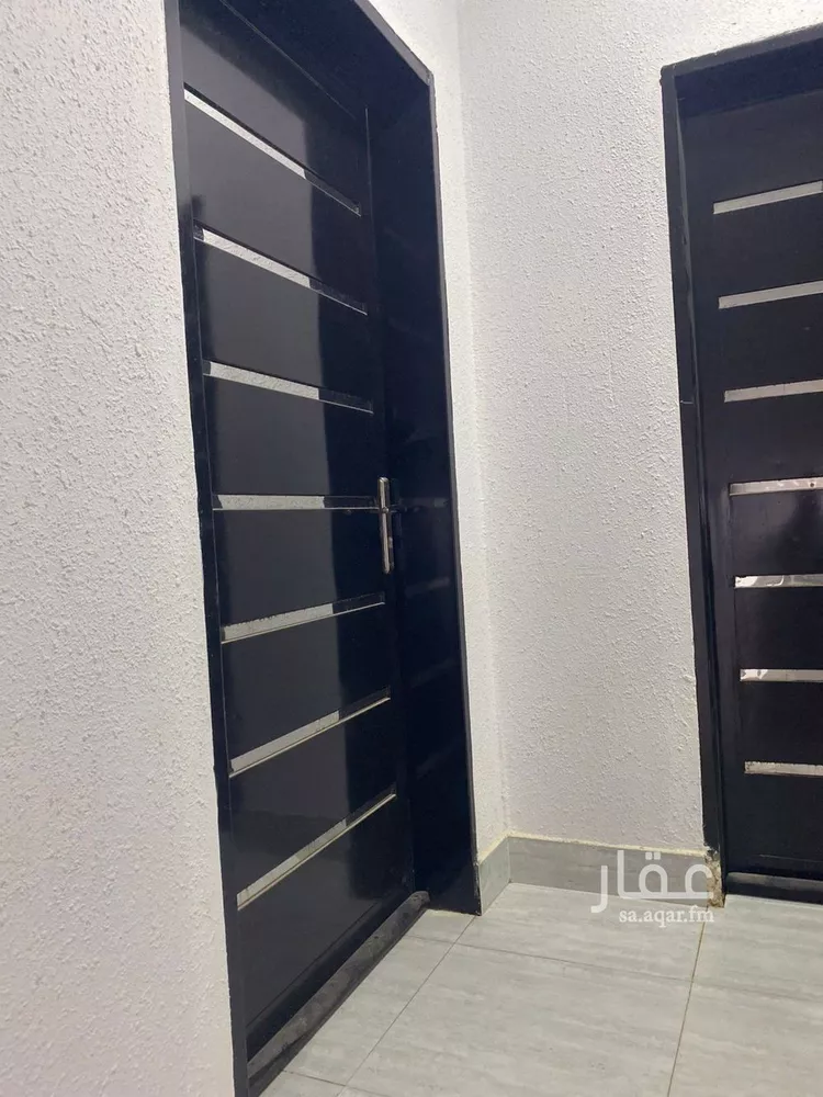 دور للبيع في شارع عاقل بن حبيب, حي عكاظ, مدينة الرياض, منطقة الرياض صورة 3