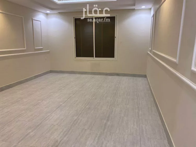 Floor for Sale in Riyadh Okaz 15