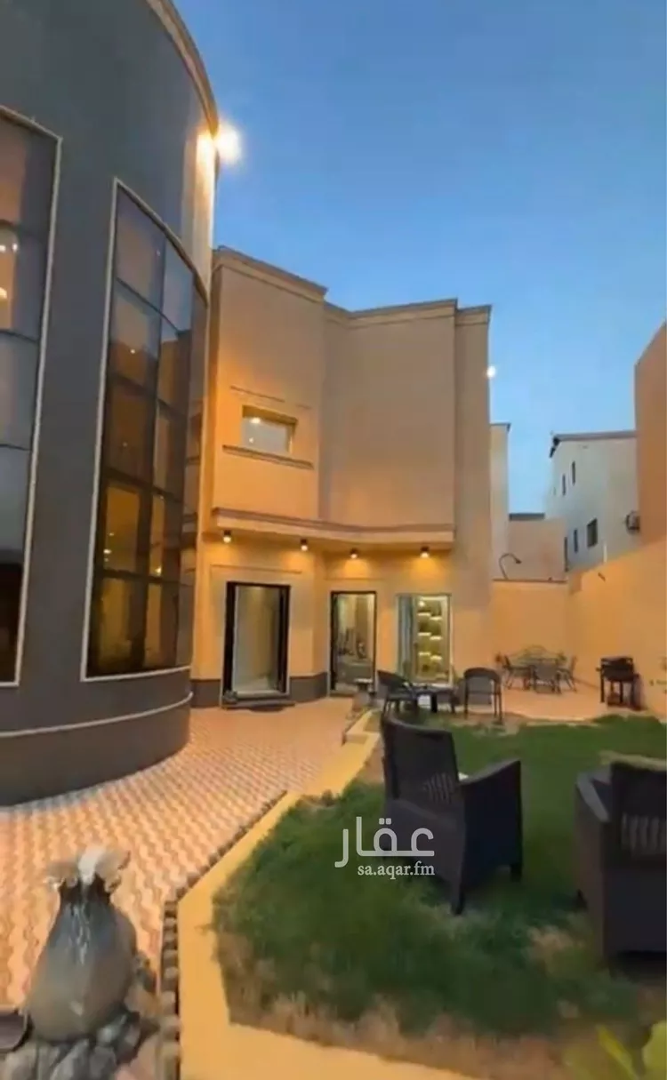 فيلا للبيع في شارع ابراهيم الخطيب, حي النهضة, مدينة بريدة, منطقة القصيم صورة 2