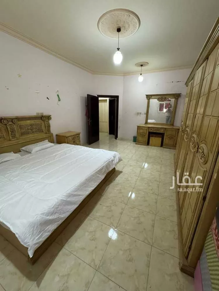 شقة للإيجار في شارع الاشقر, حي العزيزية الثاني, مدينة الاحساء, المنطقة الشرقية