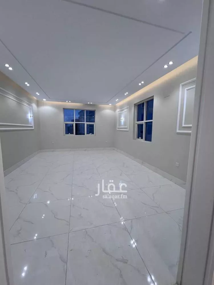 شقة للبيع في شارع الصهيد, حي الوصايف, مدينة أبها, منطقة عسير صورة 4