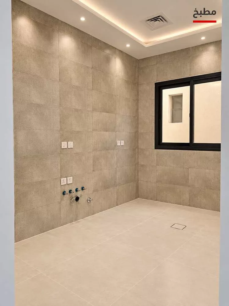 عمارة للبيع في شارع عمر بن جناوه, حي طويق, مدينة الرياض, منطقة الرياض 11