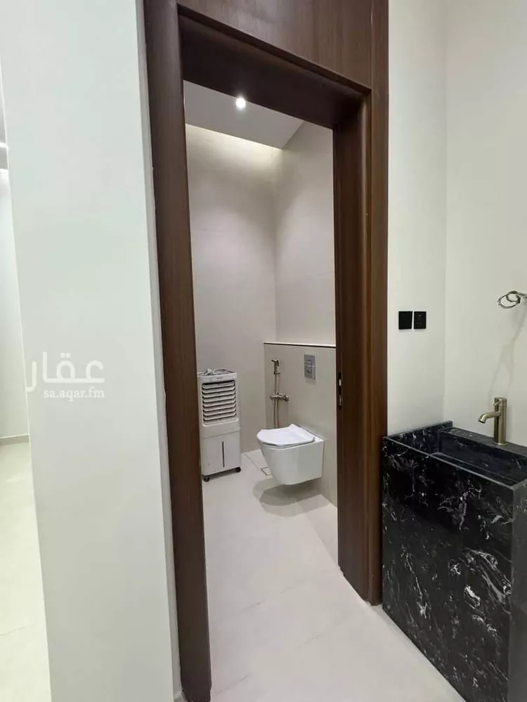 دور للبيع في شارع خالد بن يحيى السلمي , حي البيان, مدينة الرياض, منطقة الرياض 11