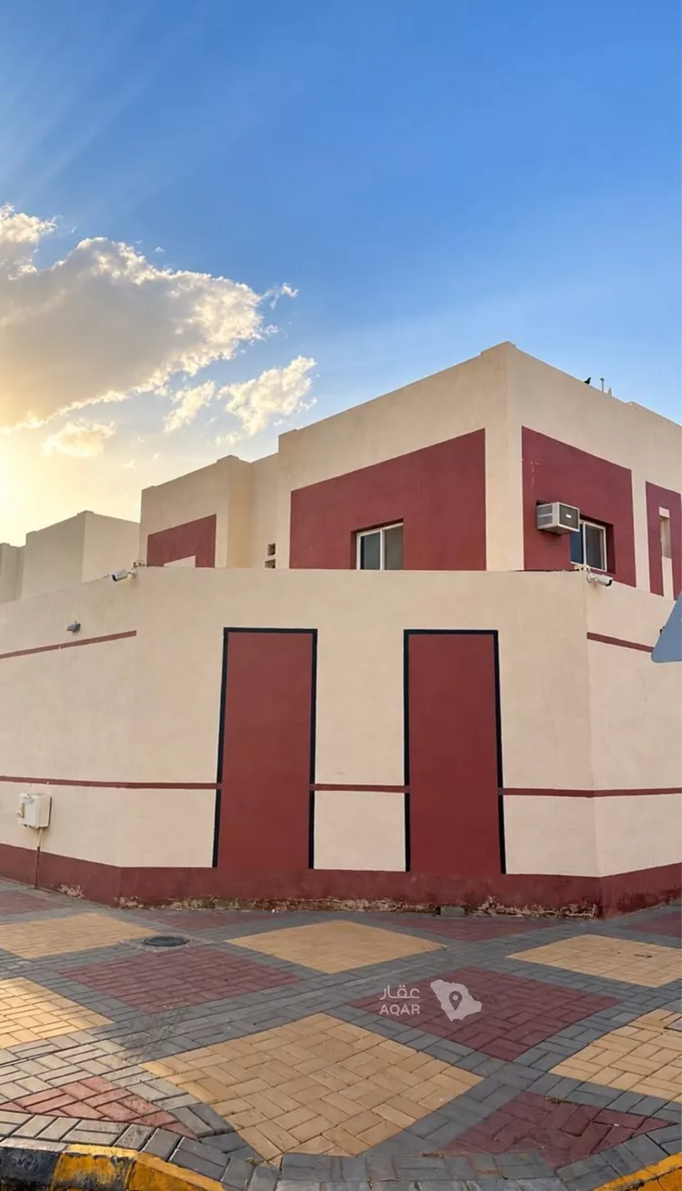 فيلا للبيع في شارع الاسكان, حي التعاون, مدينة رياض الخبراء, منطقة القصيم