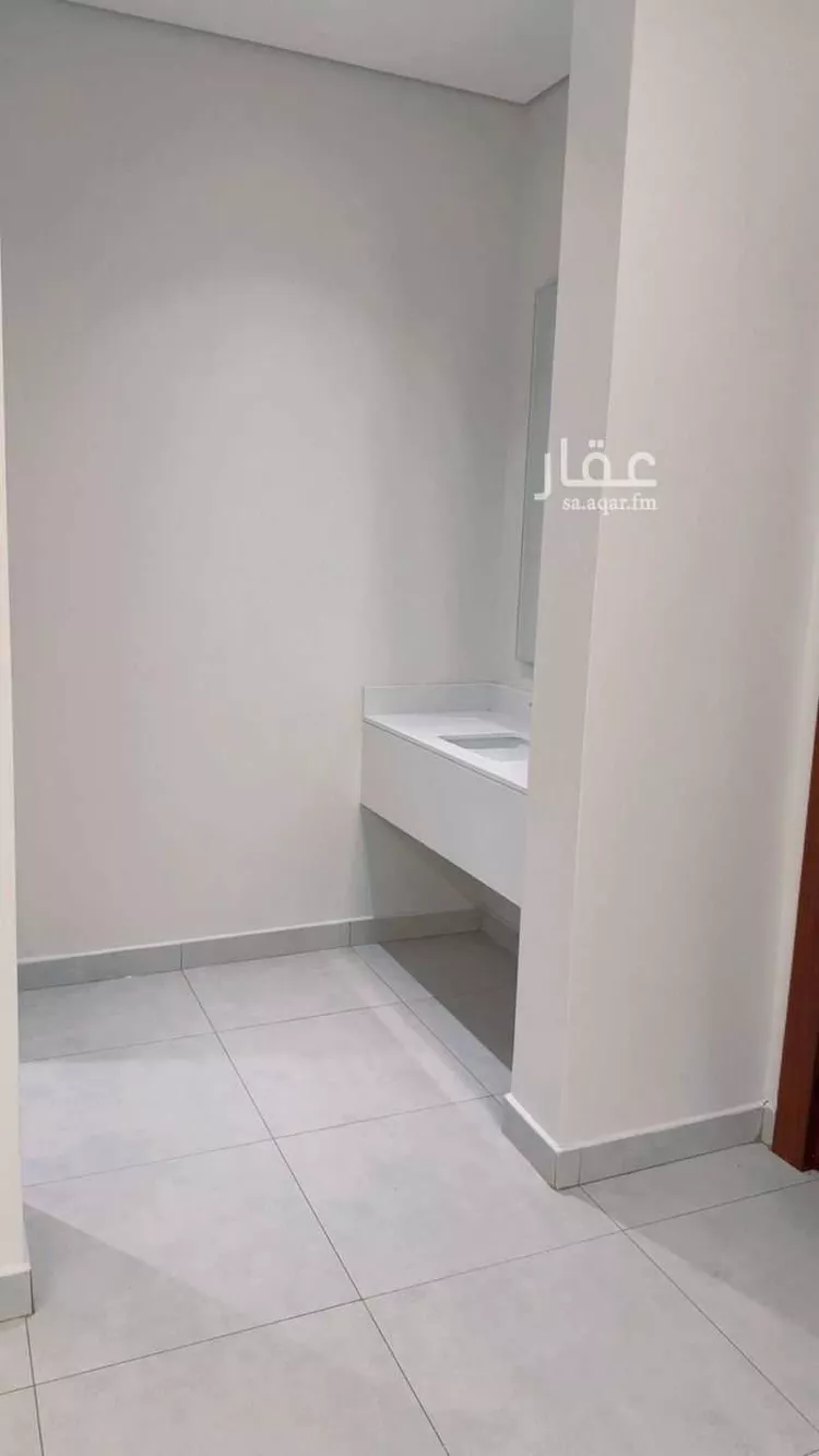 شقة للإيجار في شارع 9806929, حي البحر, مدينة الخبر, المنطقة الشرقية صورة 3